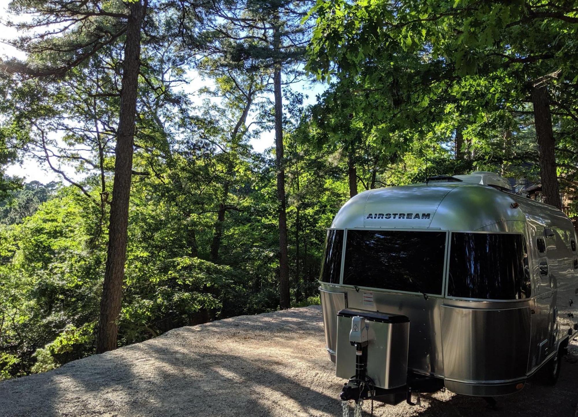 Airstream Caravel 2020 Loblolly Pines Adventure Camp Otel Eureka Springs Dış mekan fotoğraf